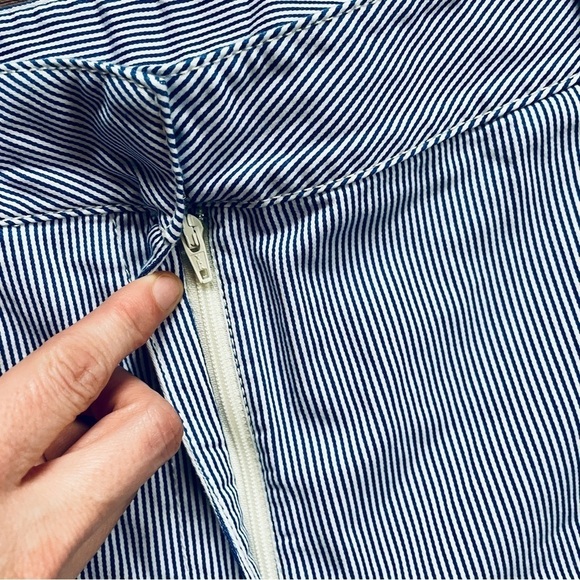 Talbots Wide Leg Crop 12 Blue White Pinstripes - Picture 7 of 9